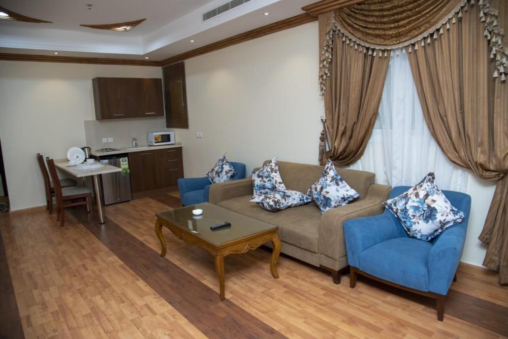 Diva Hotel Suites Jeddah Bagian luar foto