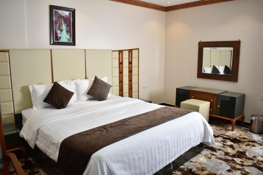 Diva Hotel Suites Jeddah Bagian luar foto