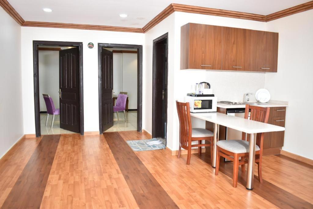 Diva Hotel Suites Jeddah Bagian luar foto